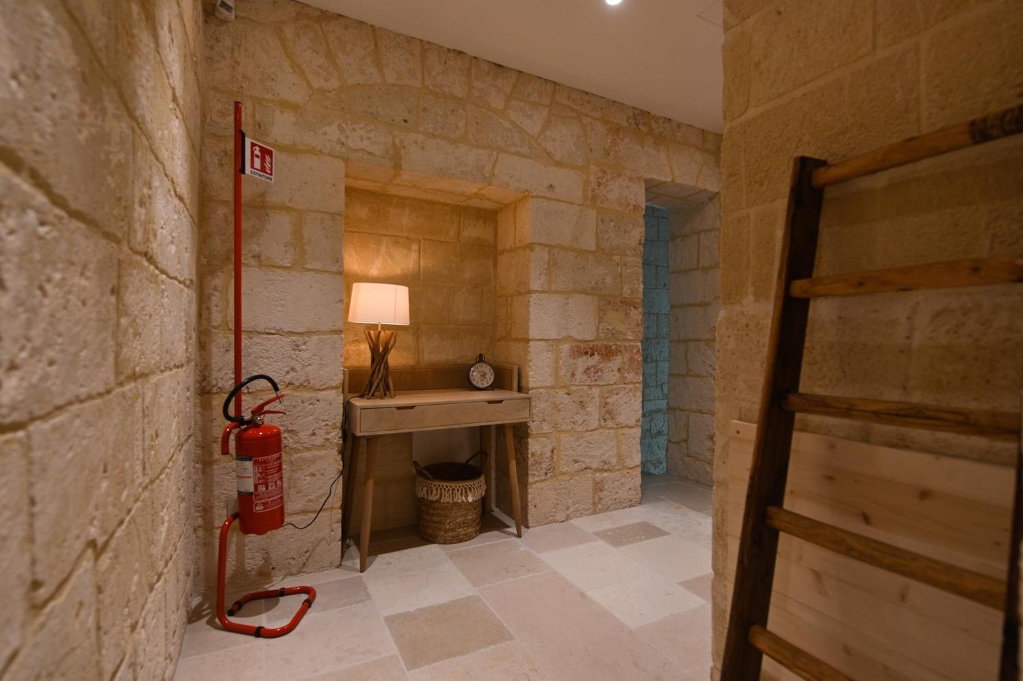 Bed and Breakfast Palazzo Momi Bari Esterno foto